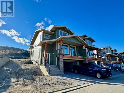 24 - 130 Colebrook Rd, Home with 3 bedrooms, 3 bathrooms and 2 parking in Tobiano BC | Image 1