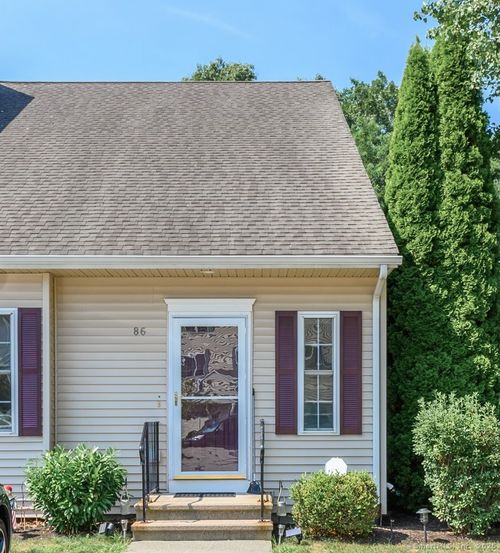 86-86 Briar Ln, Norwich, CT, 06360-7413 | Card Image