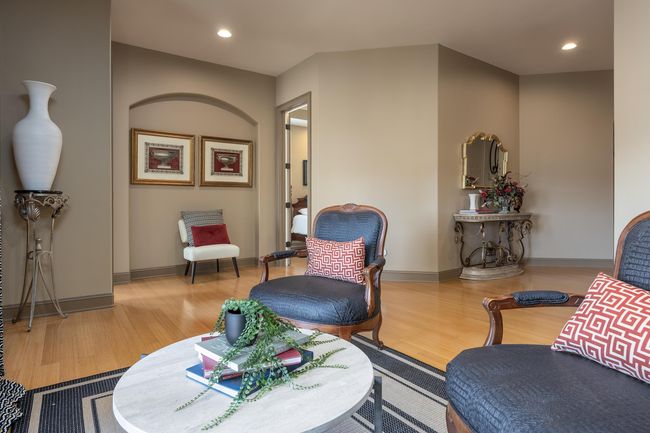 Relax in the Sitting Area Overlooking the Golf Course | Image 67