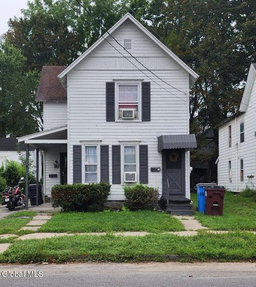 48 5th Ave, Gloversville, NY, 12078-2212 | Card Image