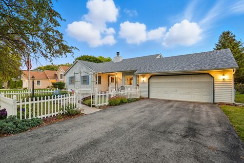 1203 Holiday Dr, Somonauk, IL, 60552-9644 | Card Image