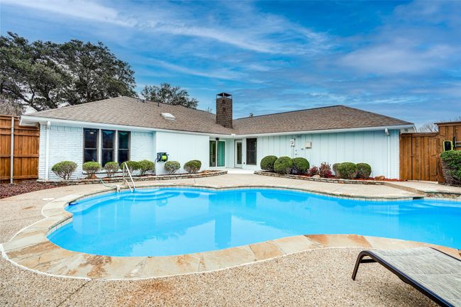 View of swimming pool | Image 22