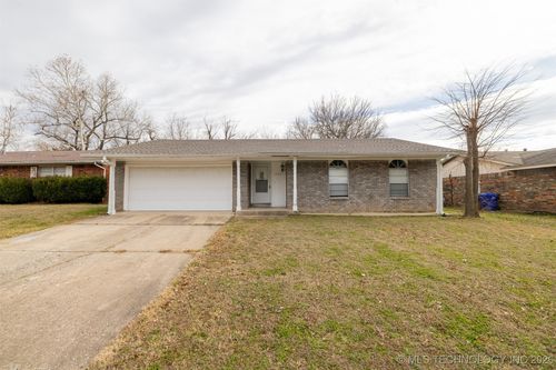 1753 Pine Ave, Broken Arrow, OK, 74012-5214 | Card Image