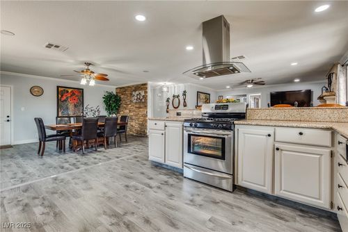 5403 Tamarus St, Las Vegas, NV, 89119-2616 | Card Image