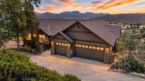 17535 Meadow View Dr, Hidden Valley Lake, CA, 95467-8092 | Card Image