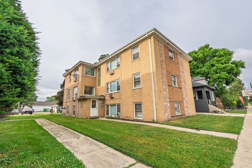 3-7330 39th Street, Lyons, IL, 60534 | Card Image