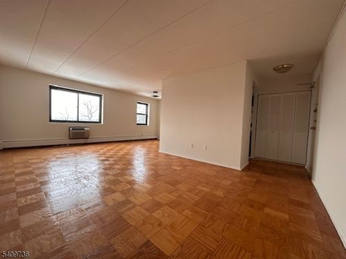 h-77 Prospect Ave, Hackensack, NJ, 07601-1913 | Card Image