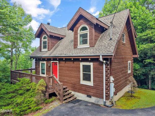 419 Matterhorn Dr, Gatlinburg, TN, 37738-6415 | Card Image