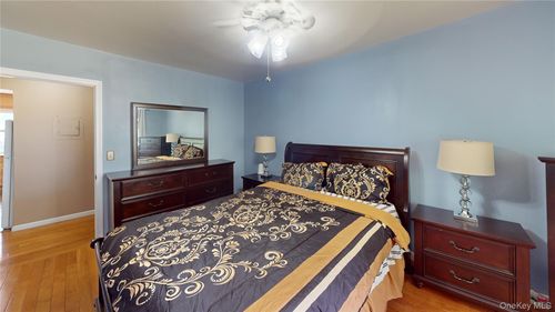 136 Sierra Vista Ln, Valley Cottage, NY, 10989-2702 | Card Image