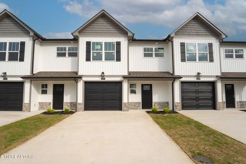 3525 Lynn Ave, Knoxville, TN, 37921-3553 | Card Image