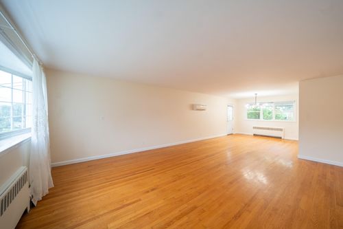 2 John St, Spring Valley, NY, 10977-5730 | Card Image