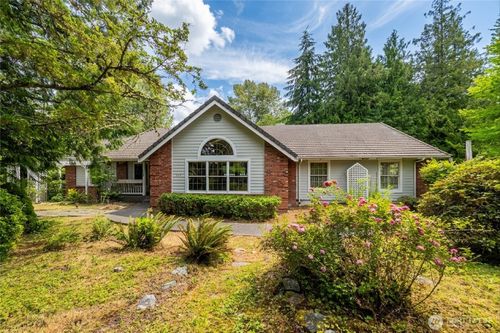 200 Lilac Dr, Mount Vernon, WA, 98273-6630 | Card Image
