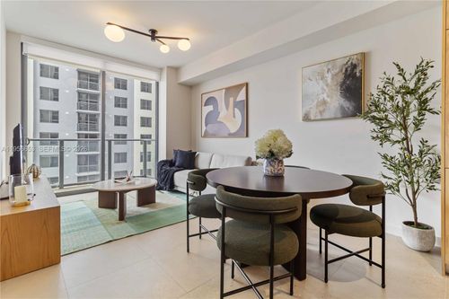 1513-11 Ne 6th St, Miami, FL, 33132 | Card Image