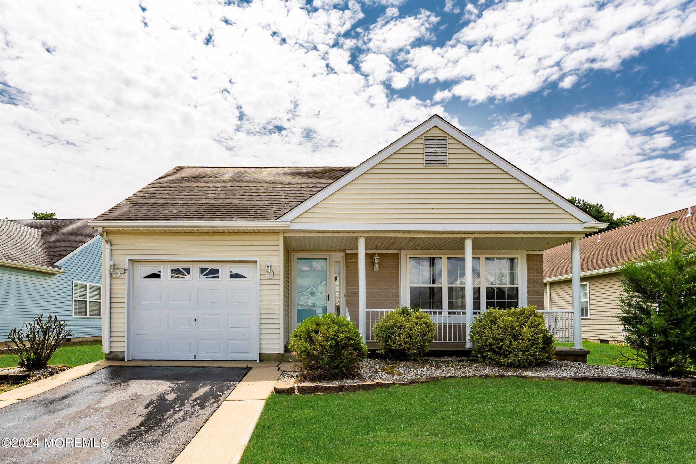 Jamaica Blvd, Toms River, NJ 08757