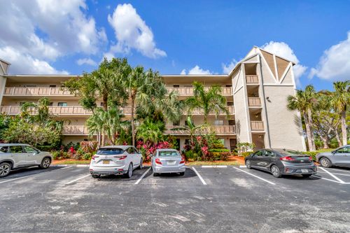307-6585 Kensington Ln, Delray Beach, FL, 33446-3020 | Card Image