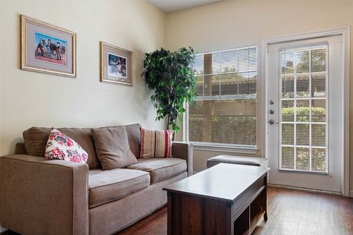 apt-812-2320 Gracy Farms Ln, Austin, TX, 78758-2310 | Card Image