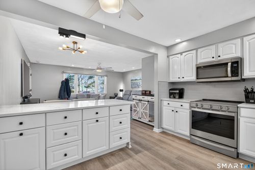 apt-1-57 Hibiscus St, Fairfield, CT, 06825-5449 | Card Image