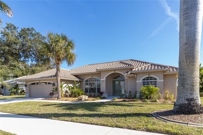 341 Meadow Beauty Court, House other with 3 bedrooms, 2 bathrooms and null parking in Venice FL | Image 2