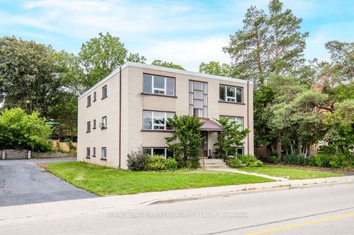 95 Gowan St, Barrie, ON, L4N2P2 | Card Image
