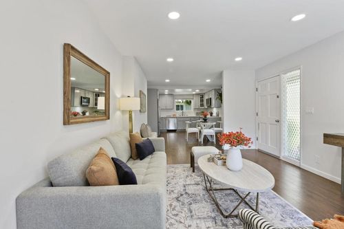 10063 Long Oak Ln, Cupertino, CA, 95014 | Card Image