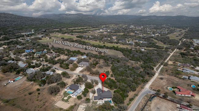 274 Mountain Laurel Ln, House other with 5 bedrooms, 6 bathrooms and null parking in Concan TX | Image 48