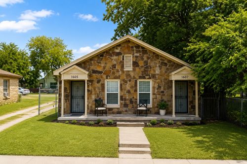 1605 E Hattie Street, Fort Worth, TX, 76104 | Card Image