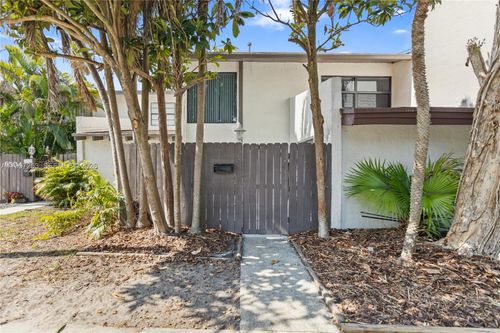 6502 Sw 114th Ave, Miami, FL, 33173-1956 | Card Image