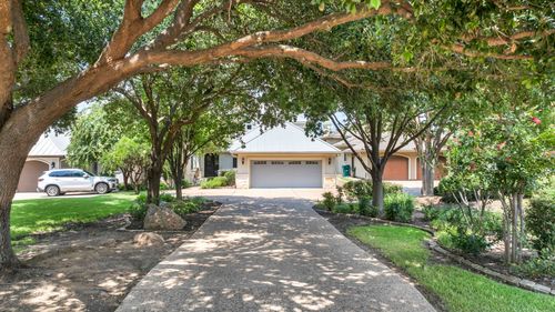 221 Dominion Dr, Horseshoe Bay, TX, 78657-7078 | Card Image