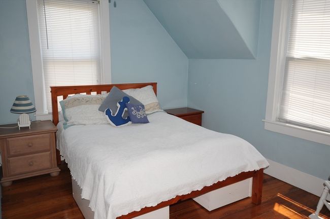 9 15 Th St, House other with 3 bedrooms, 2 bathrooms and 4 parking in Onset MA | Image 14