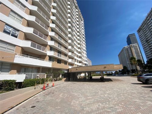 10l-1965 S Ocean Dr, Hallandale Beach, FL, 33009-5922 | Card Image