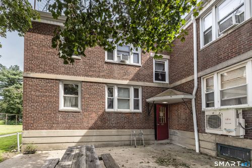 blg87-21-744 Canaan Rd, Bridgeport, CT, 06610-2424 | Card Image