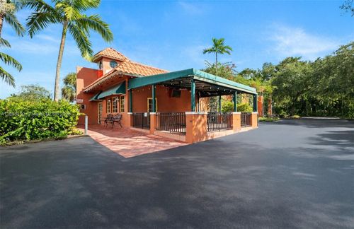 6330 Miramar Pkwy, Miramar, FL, 33023-3944 | Card Image