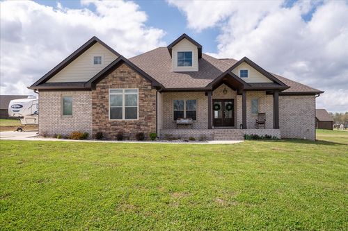 114 Hurst Dr, Leoma, TN, 38468-8208 | Card Image