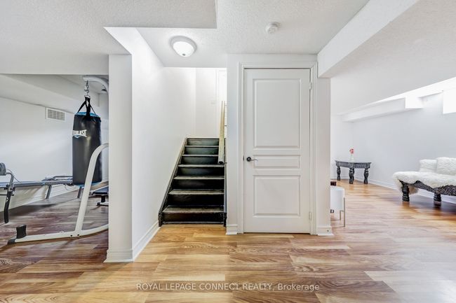 936 Langford St, House other with 5 bedrooms, 4 bathrooms and 4 parking in Oshawa ON | Image 31