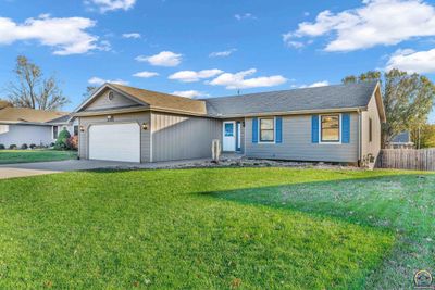 3708 Sw Kiowa St, House other with 3 bedrooms, 2 bathrooms and null parking in Topeka KS | Image 2