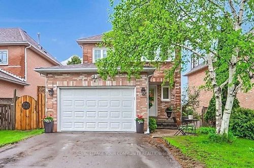 47 Chiswick Cres, Aurora, ON, L4G6P1 | Card Image