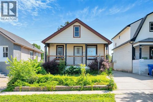 1396 Lillian Ave, Windsor, ON, N8X4A5 | Card Image