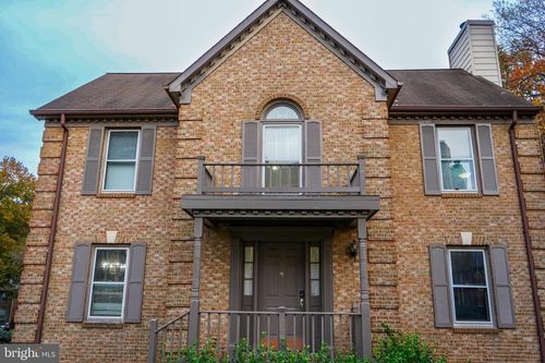 12521 Sweet Leaf Ter, FAIRFAX, VA, 22033-2465 | Card Image