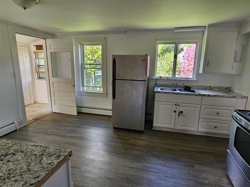 24 South St, Somersworth, NH, 03878-2206 | Card Image