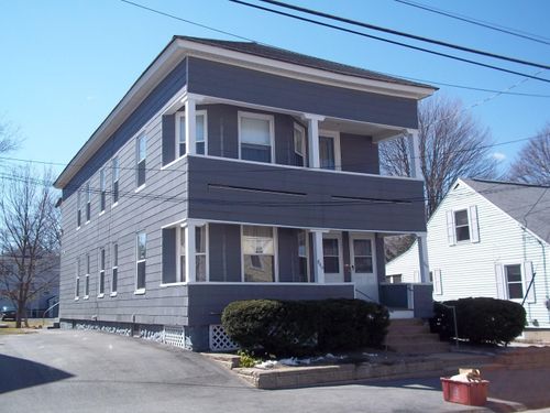 847 Somerville St, Manchester, NH, 03103-3703 | Card Image