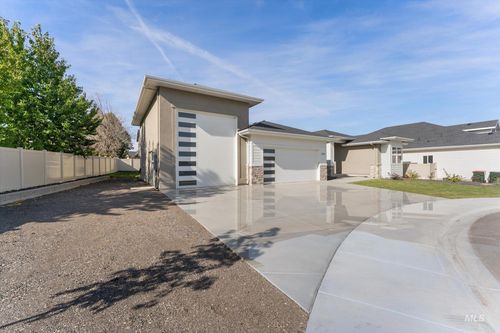64 E Shafer View Dr, Meridian, ID, 83642-2645 | Card Image