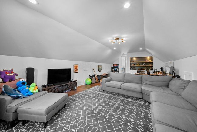 Bonus Room 2nd Level | Image 43