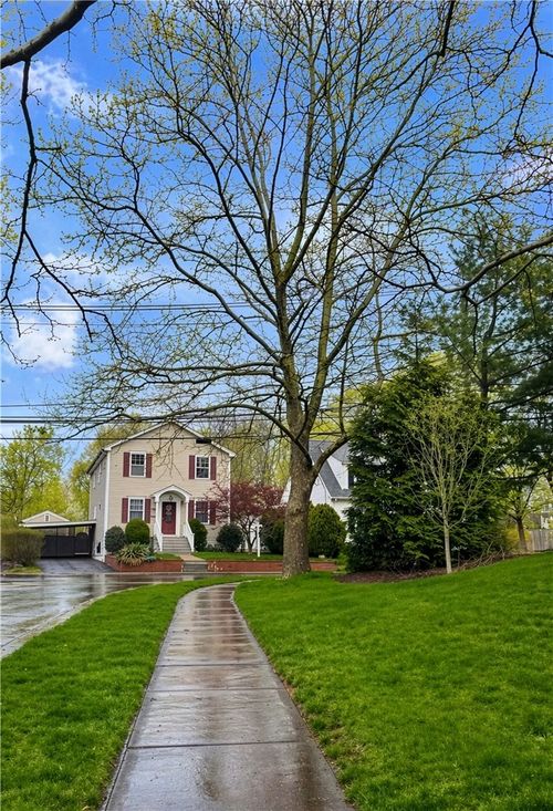 215 Bourne Ave, Rumford, RI, 02916-3338 | Card Image