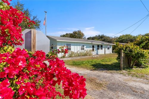 637 Roseland Road, SEBASTIAN, FL, 32958 | Card Image