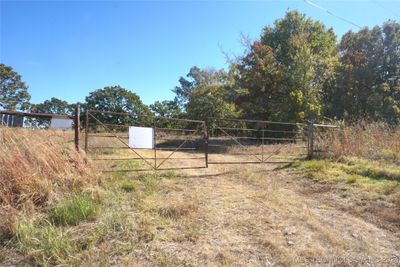 25310 S 200 Road, Home with 0 bedrooms, 0 bathrooms and null parking in Henryetta OK | Image 2