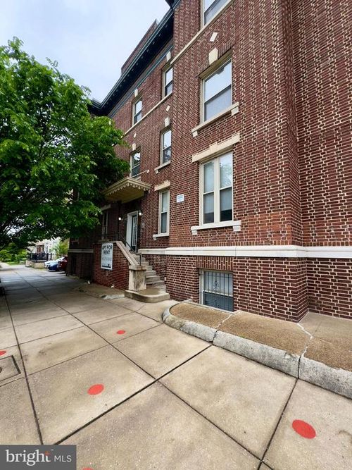 2401-d7-2401 Brookfield Ave, BALTIMORE, MD, 21217-4633 | Card Image