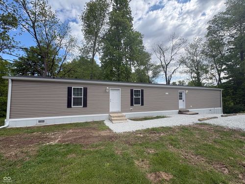 40 Lazy River Rd, Cloverdale, IN, 46120-8841 | Card Image