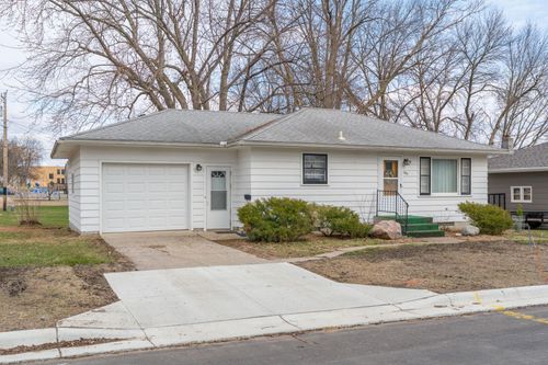 105 5th St Nw, Montgomery, MN, 56069-1021 | Card Image