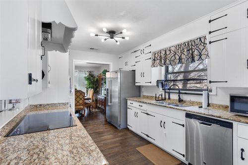 325 Arapaho E, Sherman, TX, 75092-7605 | Card Image