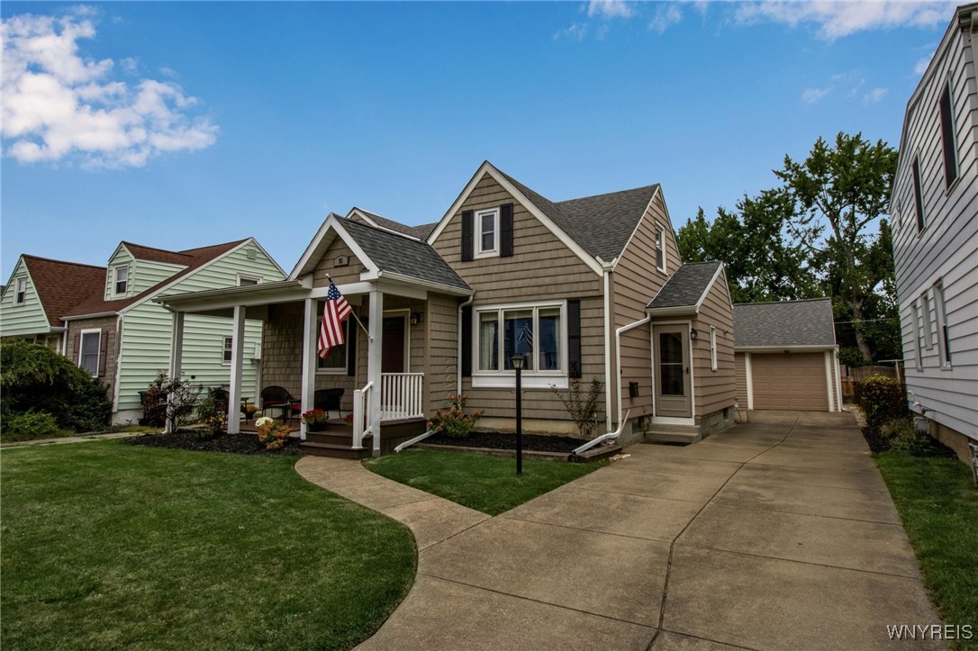 Treadwell Rd, Tonawanda, NY 14150